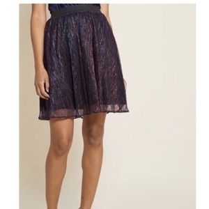 Modcloth It’s The Glitz Metallic A-Line Skirt - SIZE SMALL